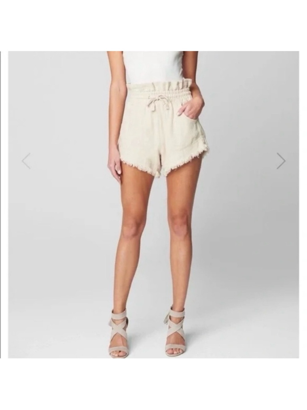 NWT Blank NYC Linen Blend
High Rise Paper Bag Waist Frayed Hem Shorts, Sz M